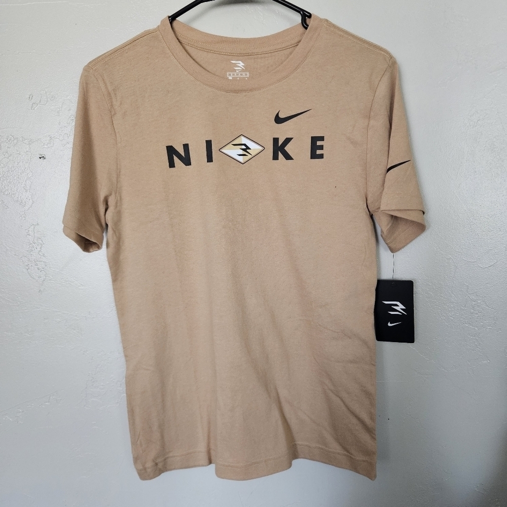 Nike 3 NWT Boys Youth Large Tan Beige Short Sleeve Tee Shirt